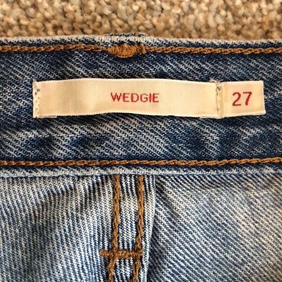 Levi’s wedgie jean - Picture 5 of 7